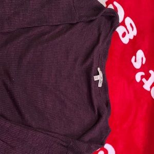 EXPRESS- off the shoulder top ✨